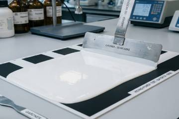 ¿Qué es la pintura de látex y qué aplicaciones tiene?